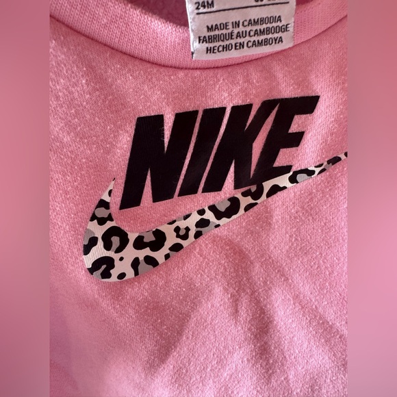 Nike Kids Pink Sweatshirt - Picture 3 of 5